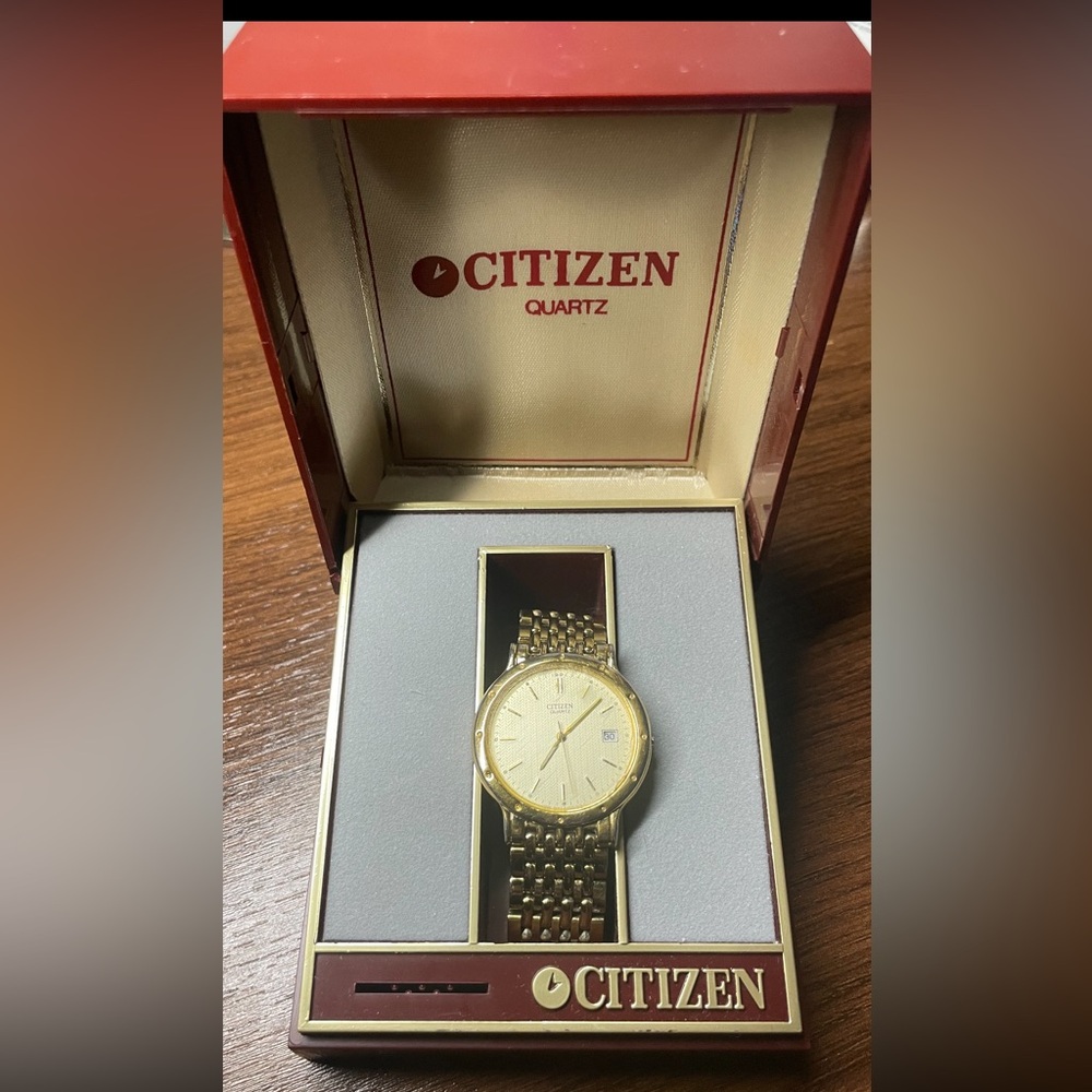 Vintage Gold Citizen Watch in Case